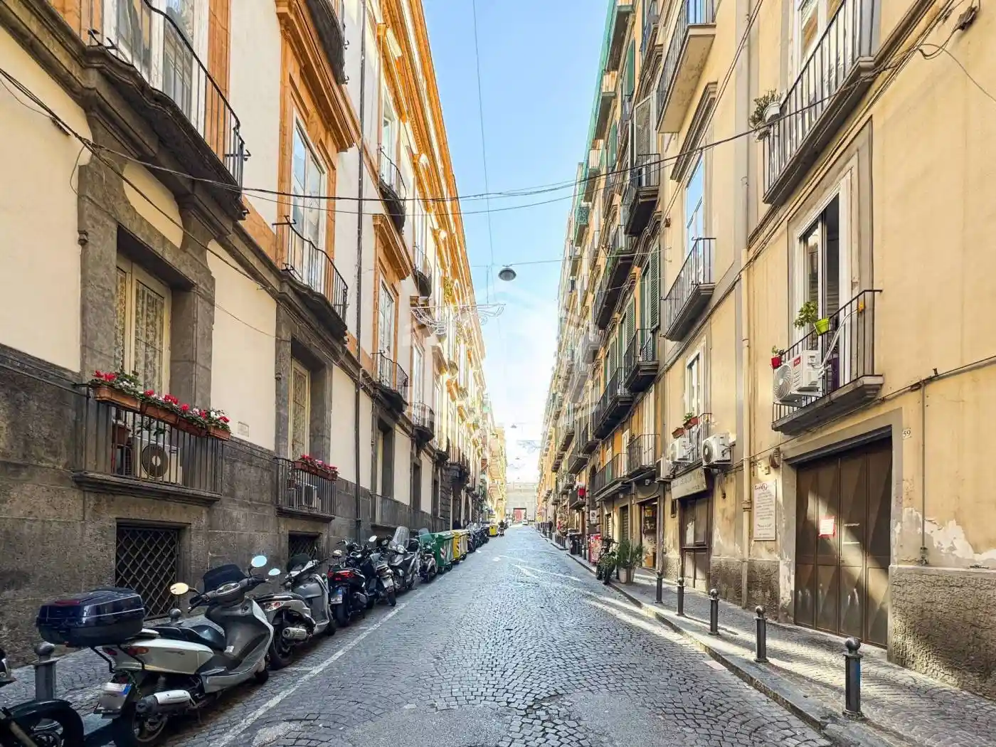 Bilocale via Monte Di Dio 14, Santa Lucia, Napoli - foto 2