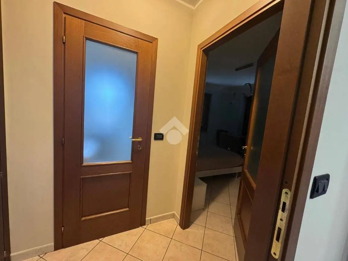 Bilocale piazza Vittorio Emanuele II 25, Centro, Leinì - foto 5