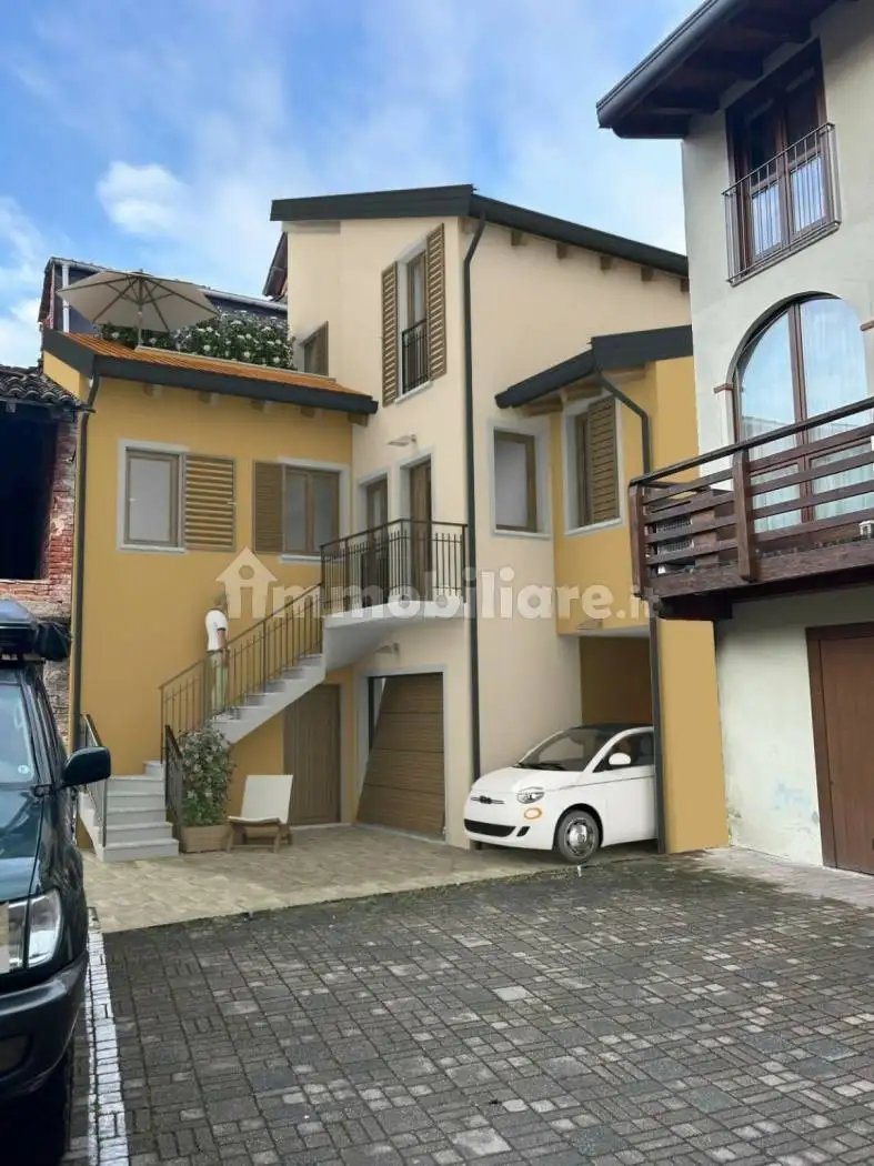 Villa in vendita a Cameri