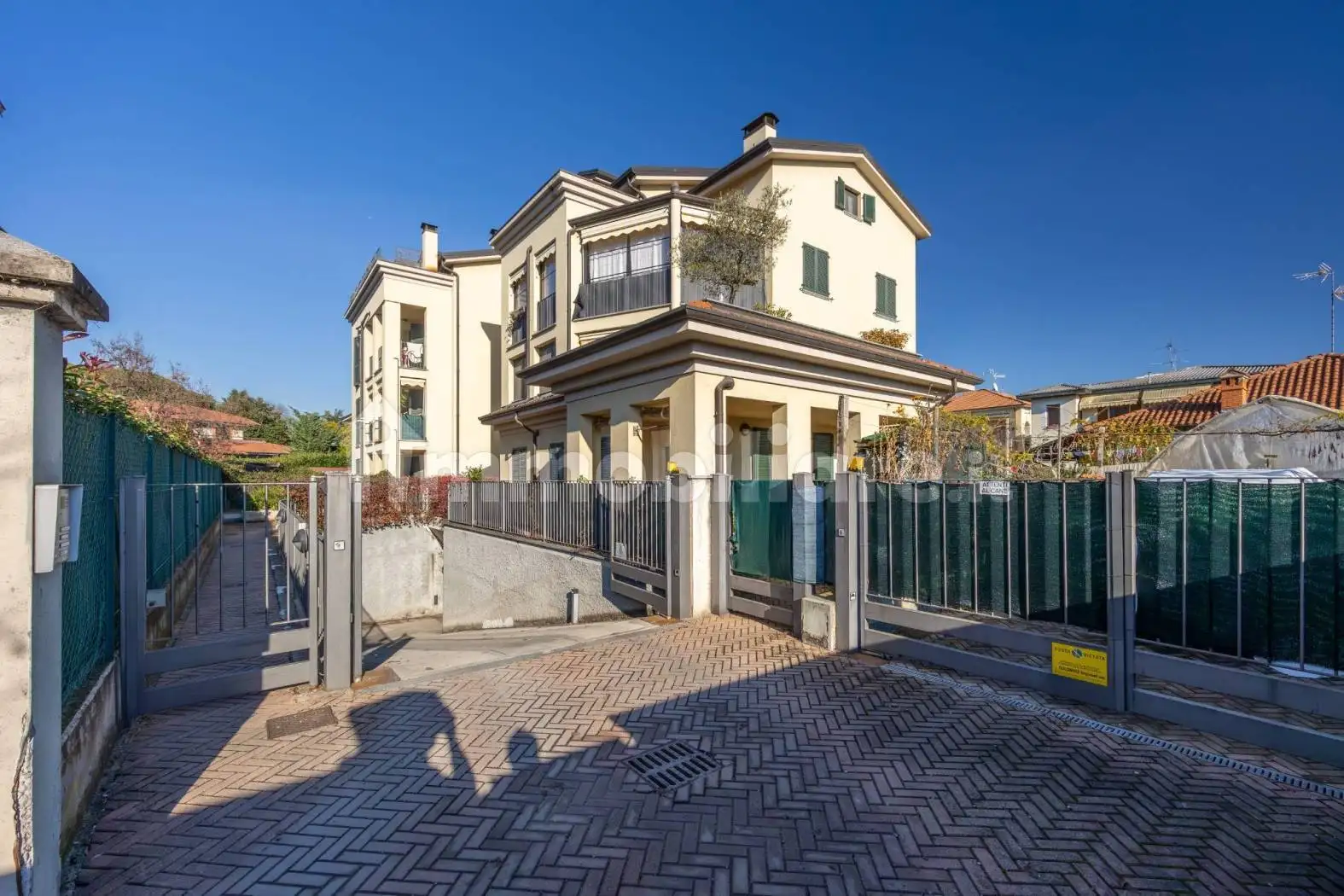 Appartamento in vendita a Vaprio d'Adda