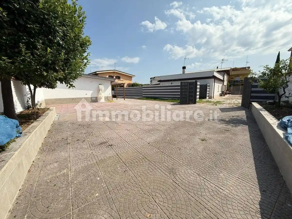 Villa unifamiliare via Francesco Salvolini, Ostia Antica, Roma - foto 4