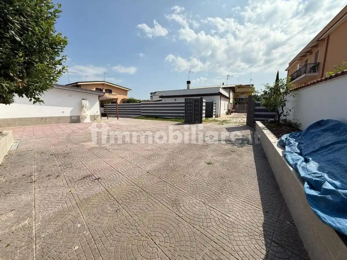 Villa unifamiliare via Francesco Salvolini, Ostia Antica, Roma - foto 5