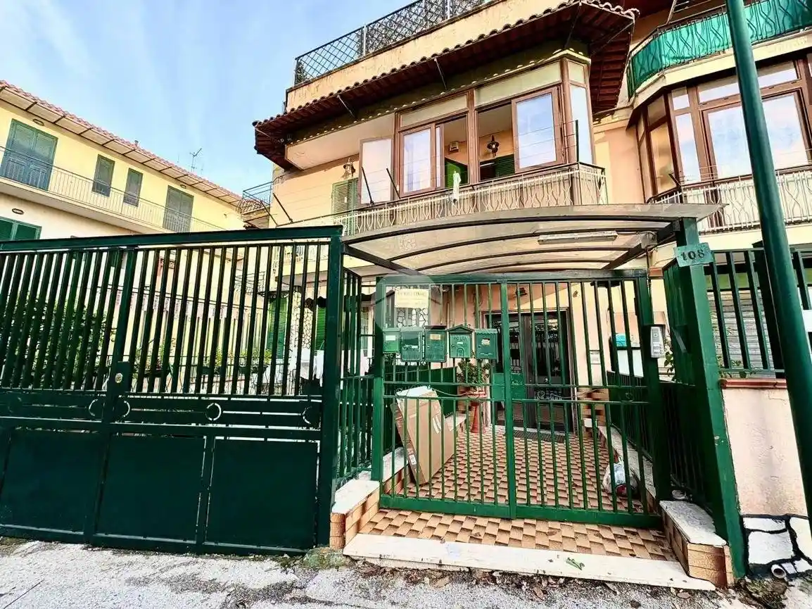 Quadrilocale Cupa San Giovanni 108, Piscinola, Napoli - foto 3