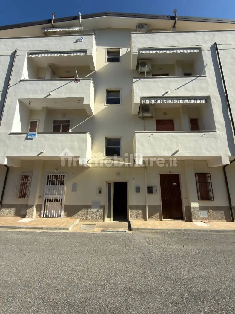 Appartamento in vendita a Roseto Capo Spulico