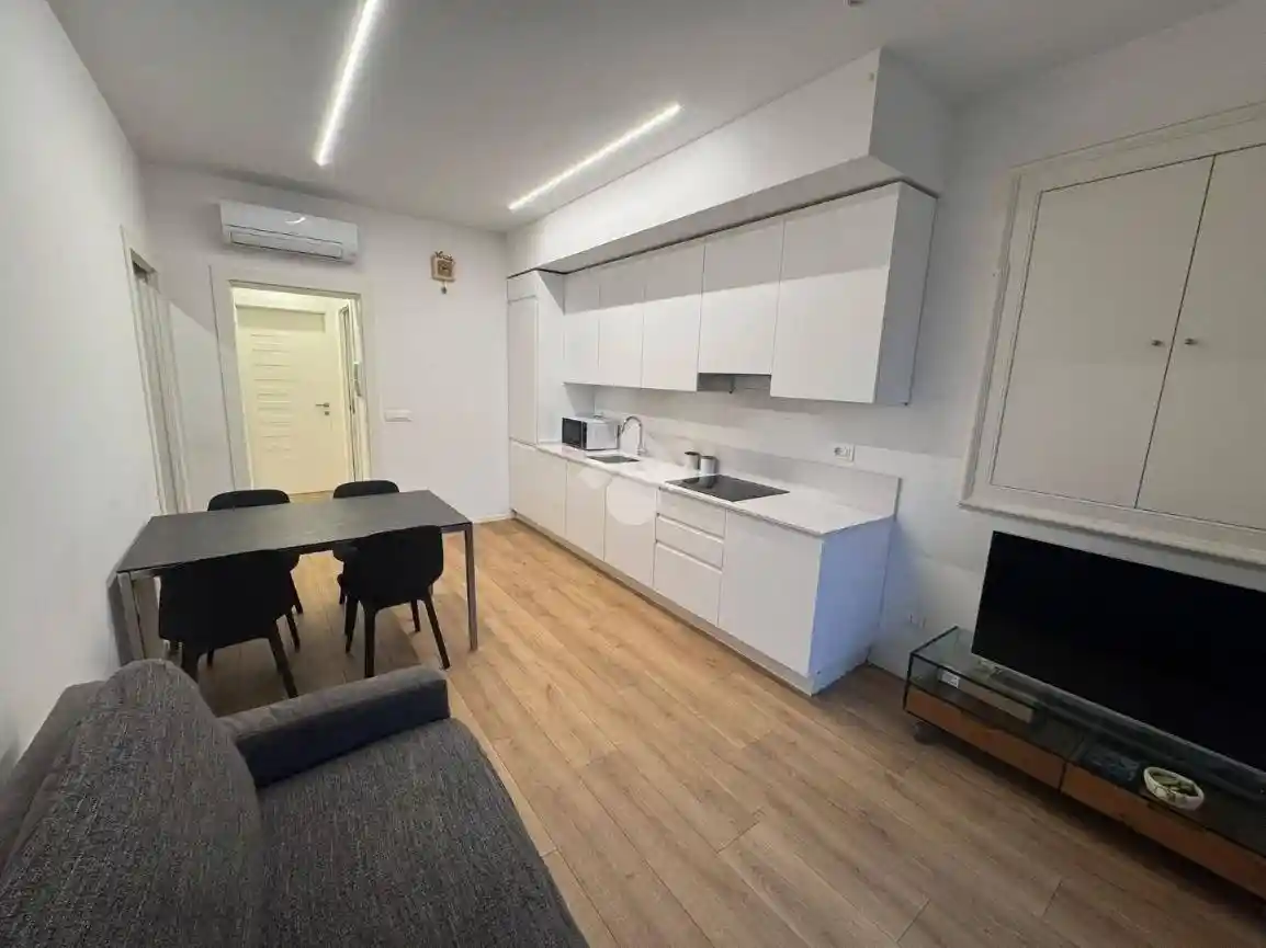 Trilocale piazza Madama Cristina 7, San Salvario - Baretti, Torino - foto 3