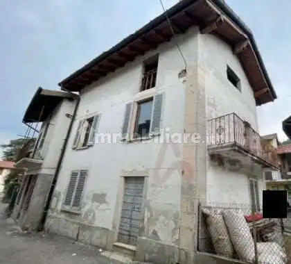 Appartamento in asta a Cocquio-Trevisago