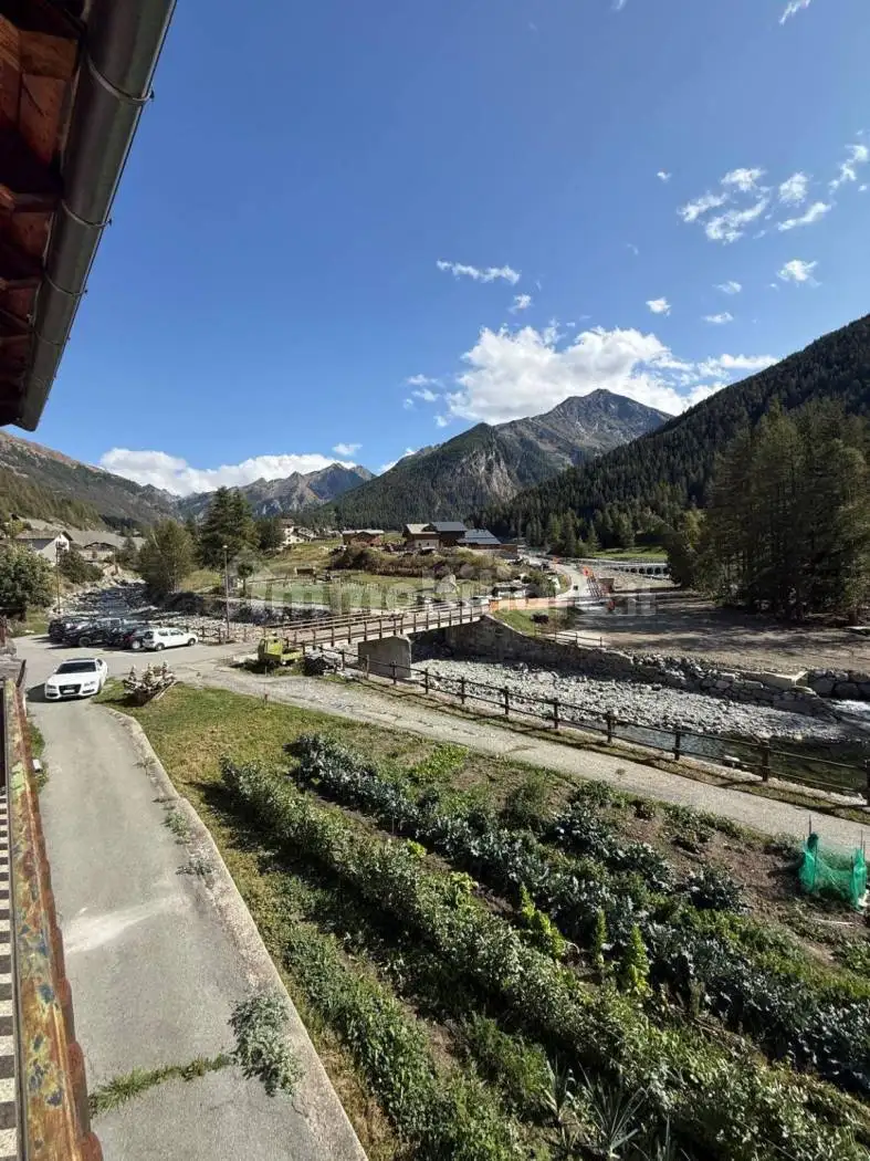 Appartamento in vendita a Cogne