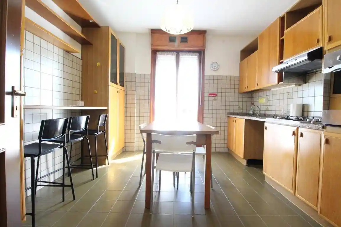 Monolocale via corassori 1, Centro Storico, Modena - foto 5