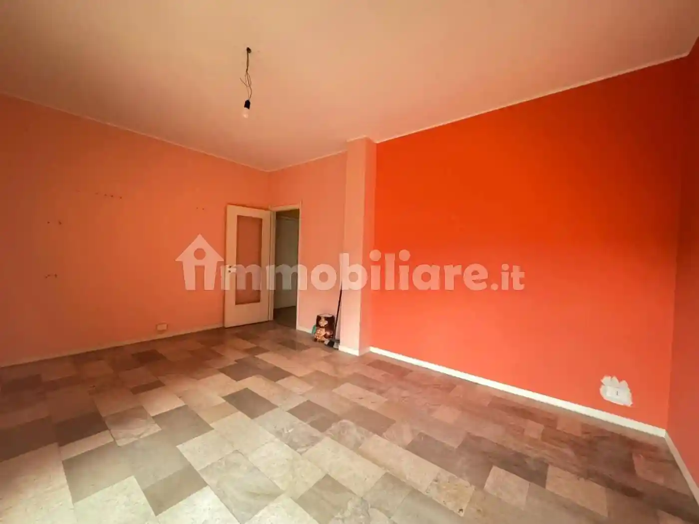 Trilocale da ristrutturare, secondo piano, Sagnino, Como - foto 3