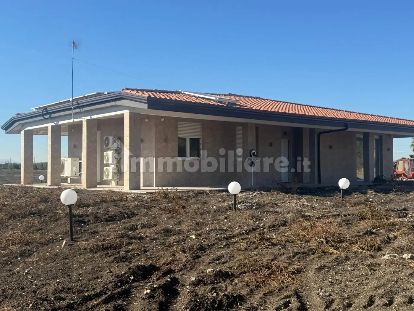 Villa unifamiliare via Trinitapoli, Rione Martucci - Diaz, Foggia - foto 2