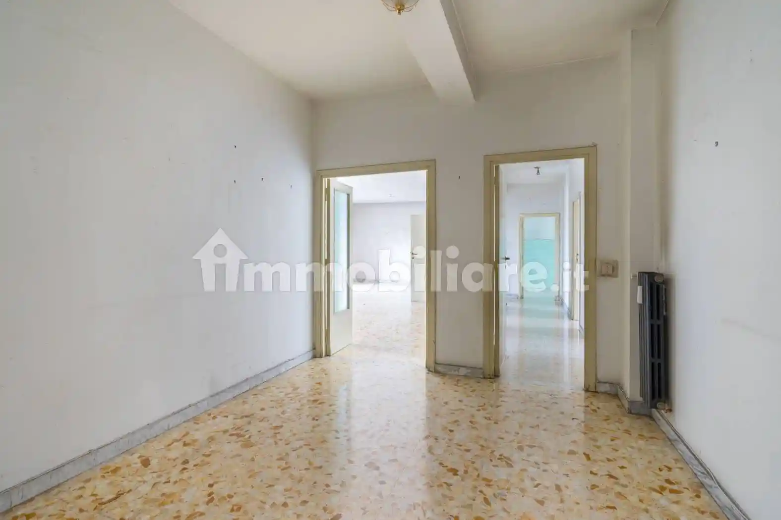 Quadrilocale piazzale Gorizia 19, Centro Storico, Latina - foto 2