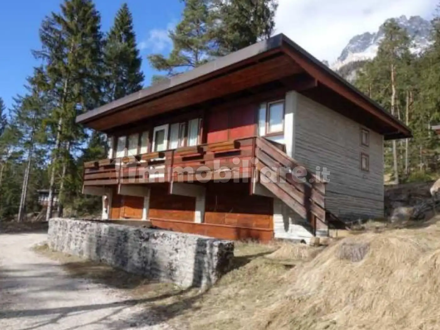 Villa in asta a Borca di Cadore