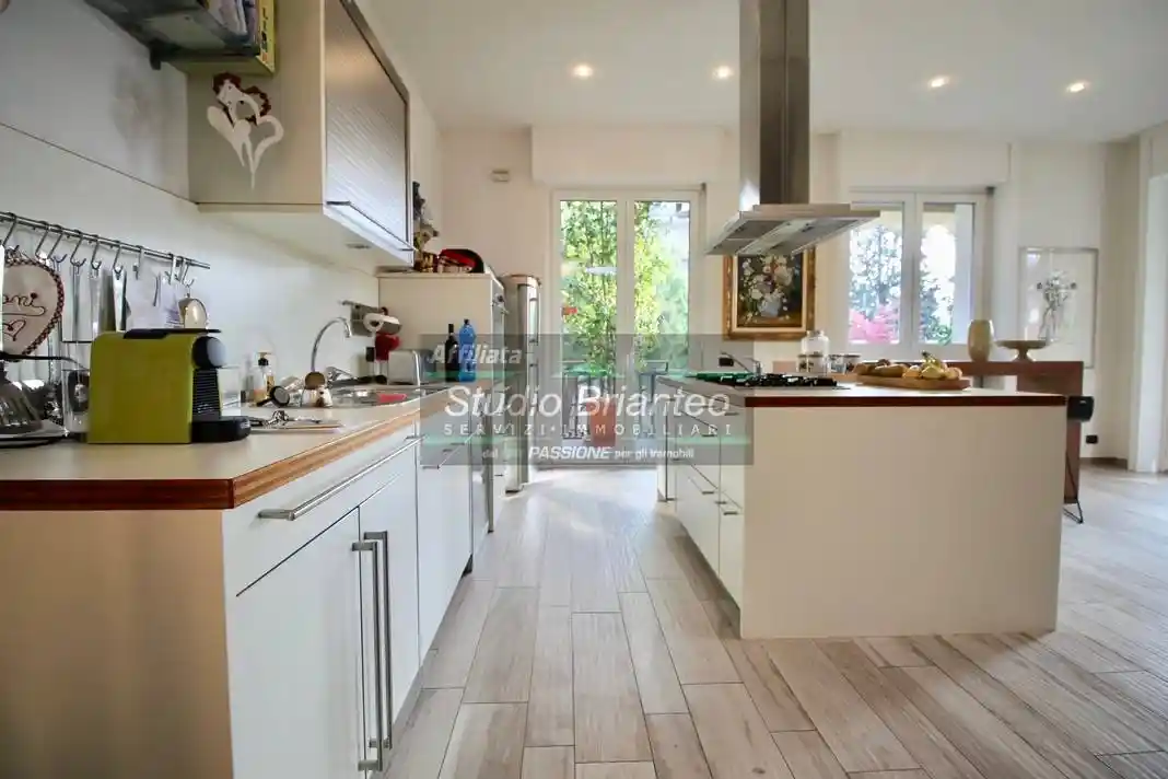 Attico via Gaetano Donizetti, Centro, Carate Brianza - foto 4