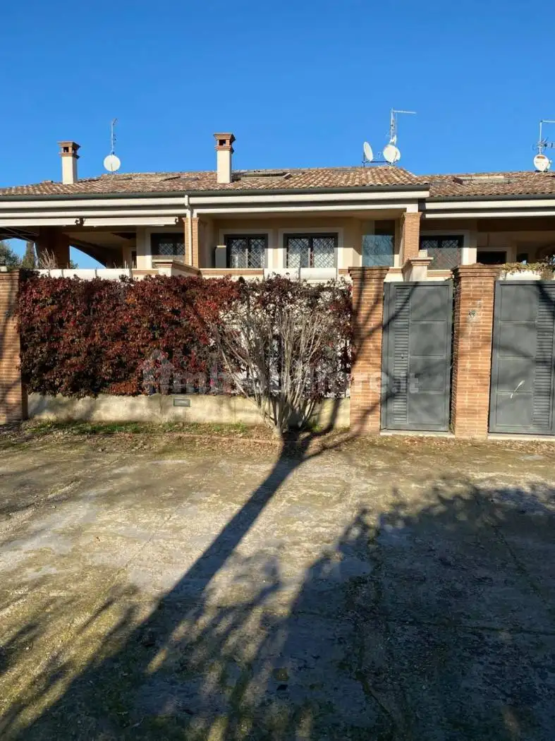 Villetta a schiera in affitto a Roma