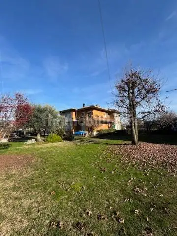 Villa in vendita a Rosà