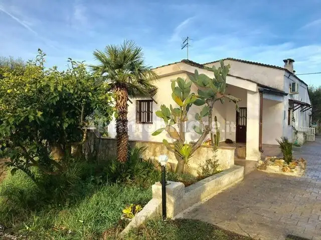 Appartamento in affitto a Oria