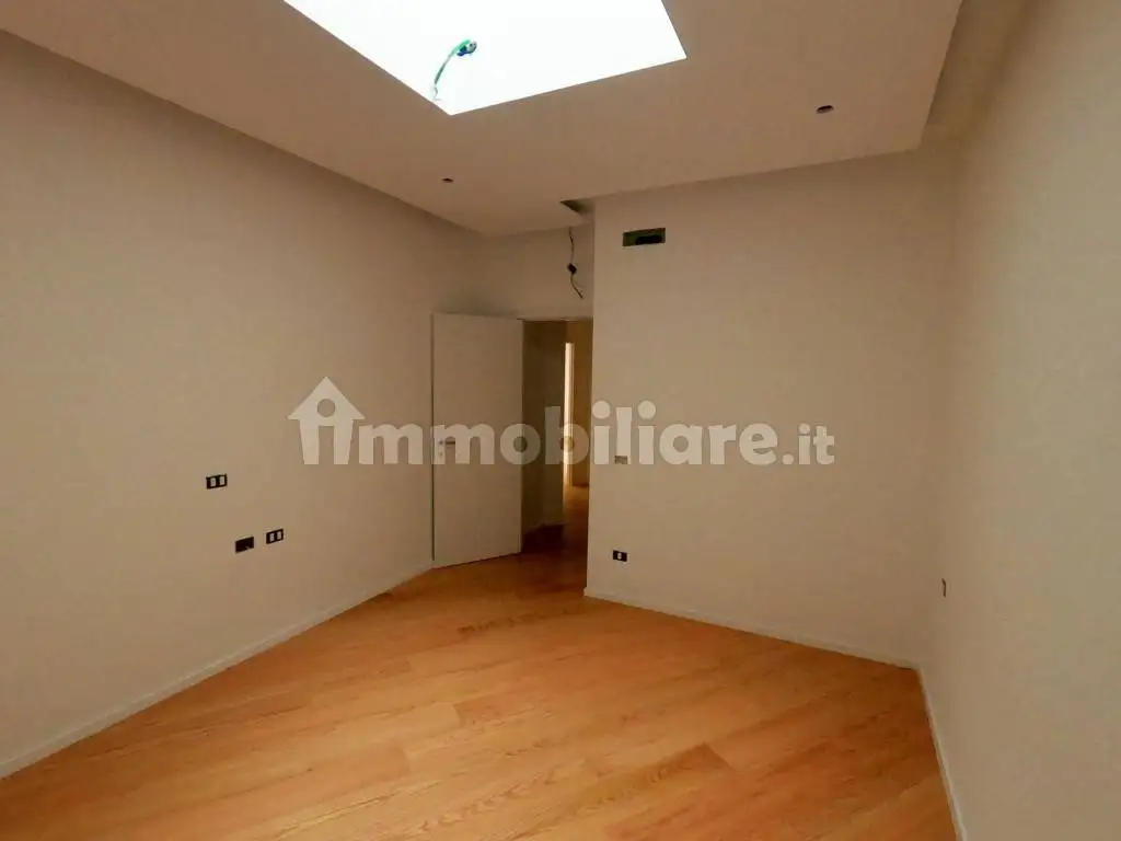 Appartamento in vendita a Milan