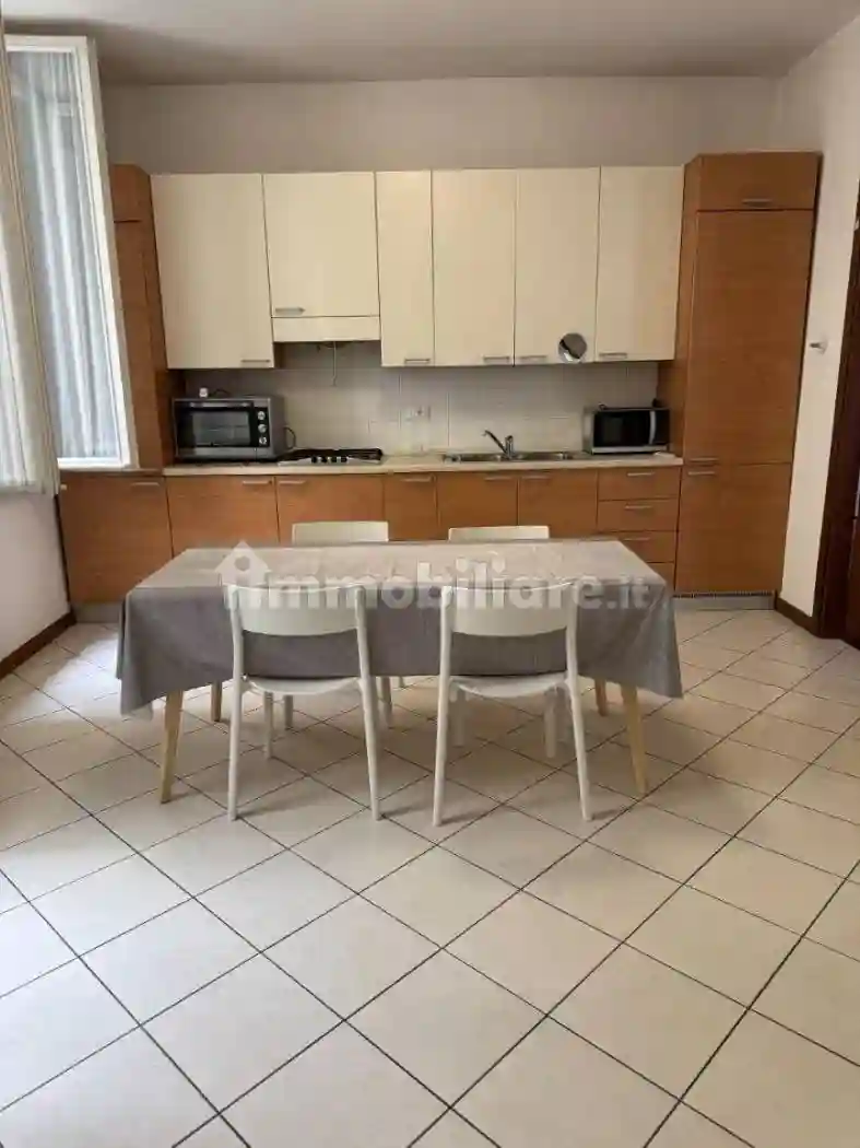 Trilocale ottimo stato, secondo piano, Centro Storico, Vicenza - foto 4