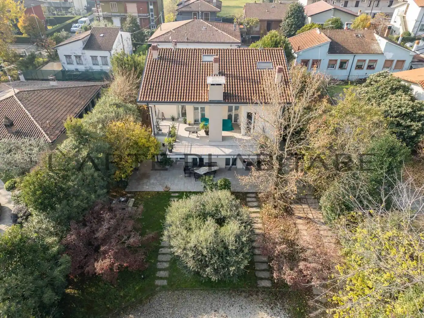 Villa in vendita a San Giovanni Lupatoto