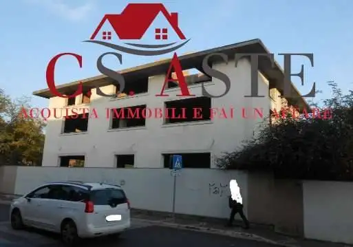 Palazzo - Stabile in asta a Frosinone