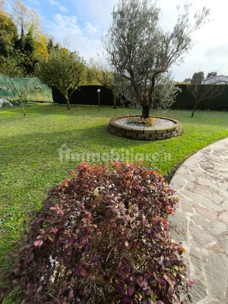 Villa in vendita a Camponogara