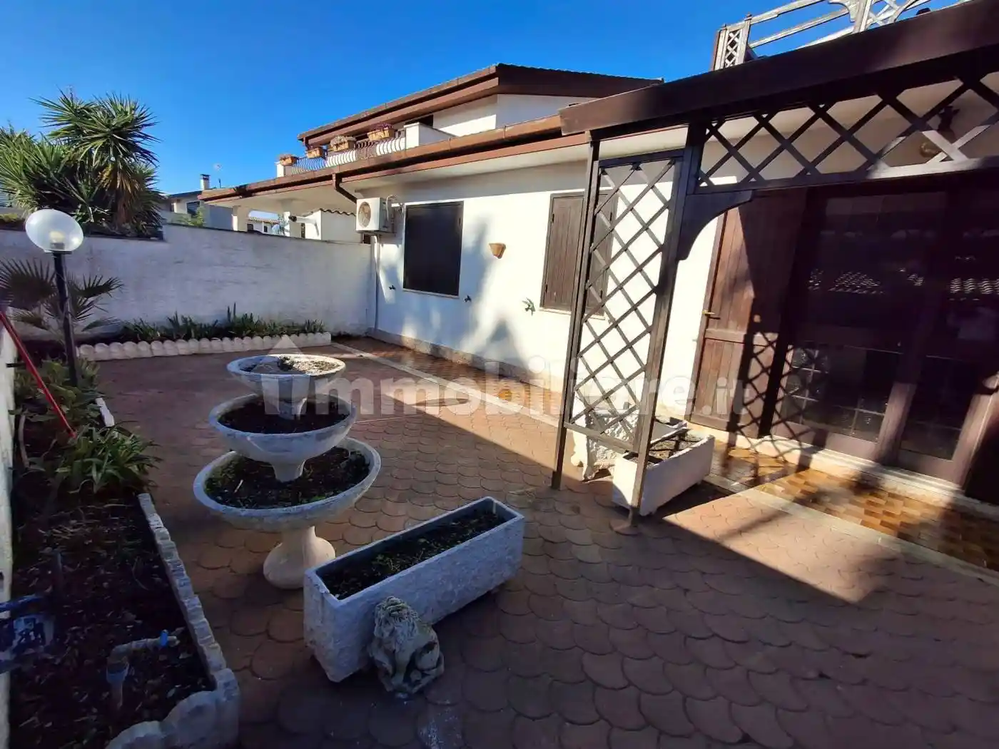 Villa a schiera via Enopide di Chio, Casal Palocco, Roma - foto 2