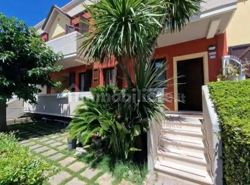 Quadrilocale via Lago di Varano 7B, Torrette - Ponte Sasso, Fano - foto 2