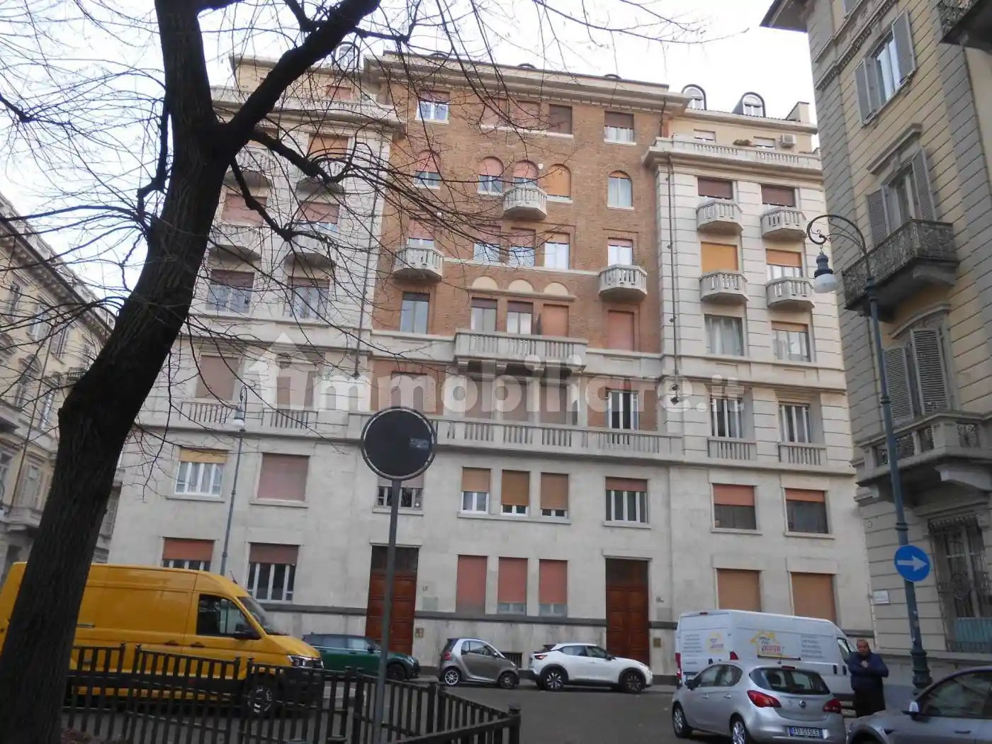 Quadrilocale via Confienza 15, Piazza Solferino, Torino - foto 2