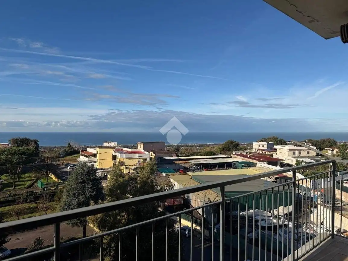 Appartamento in vendita a Pozzuoli