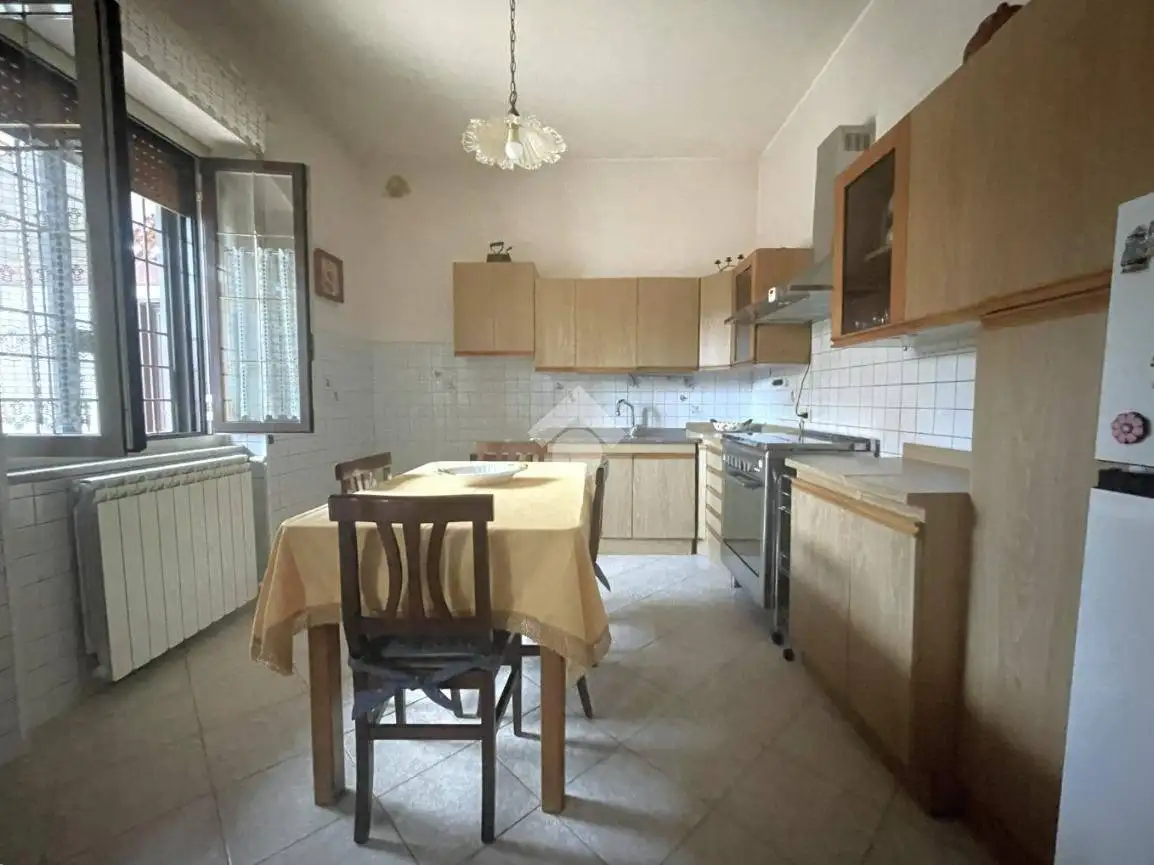 Trilocale via Giuseppe Ungaretti 21, Centro, Capranica - foto 4