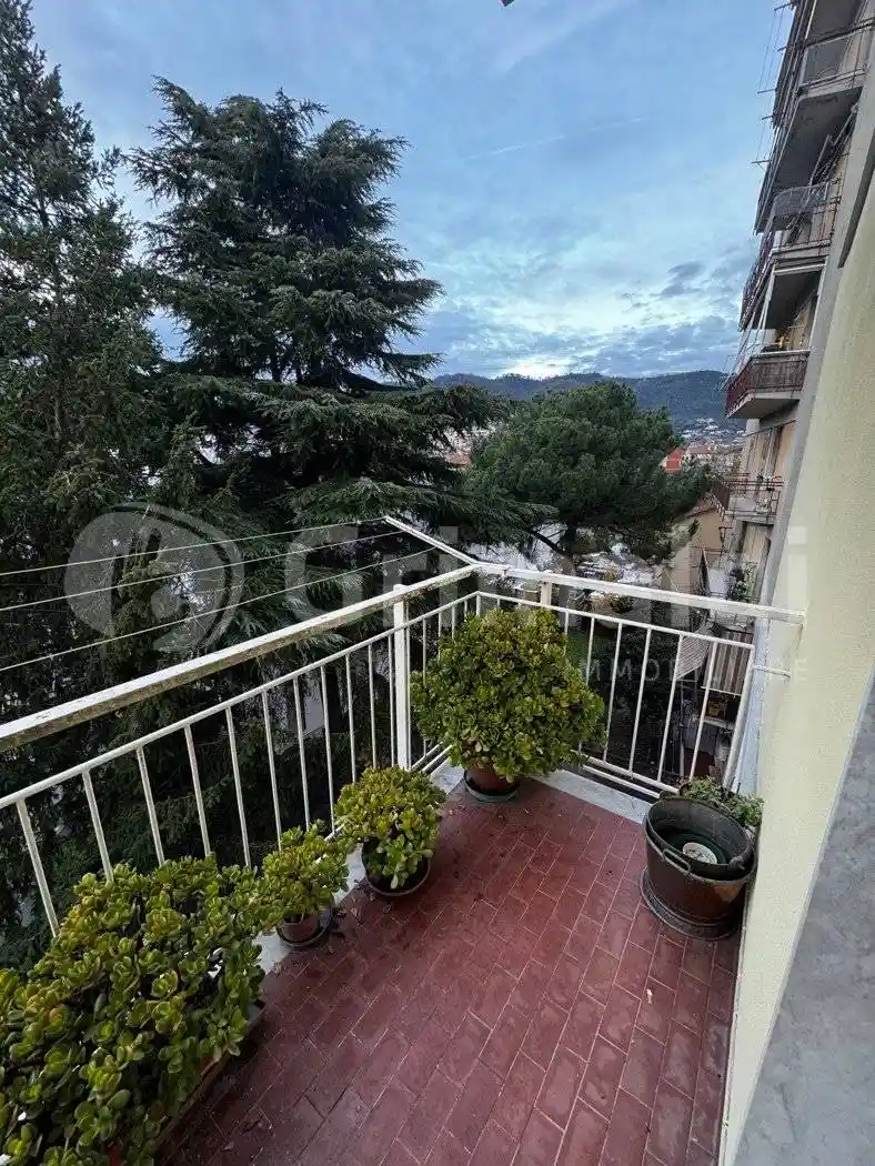 Quadrilocale buono stato, quarto piano, Migliarina, La Spezia - foto 2