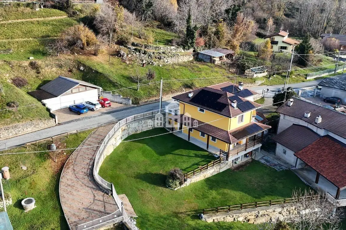 Villa in vendita a Cuorgnè