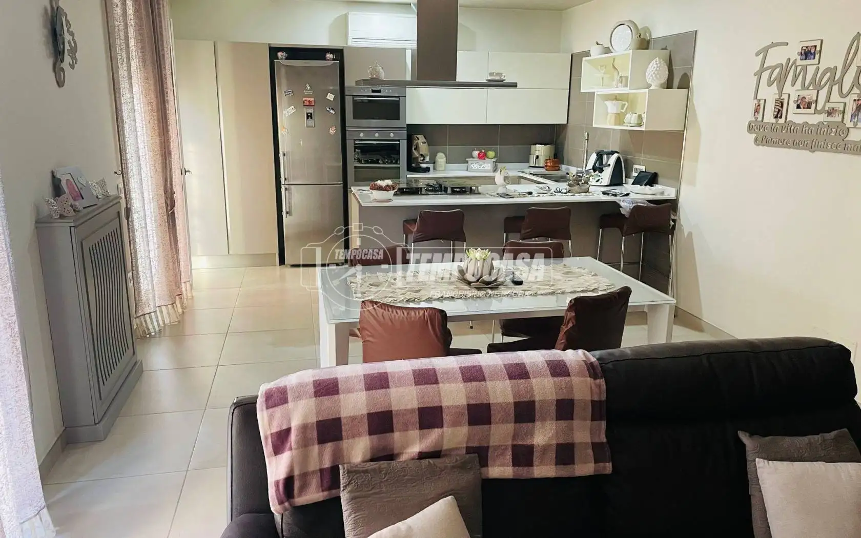 Quadrilocale buono stato, terzo piano, Centro, Casalnuovo di Napoli - foto 2