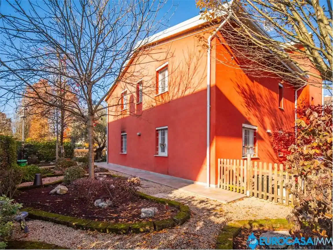 Villa bifamiliare via Oriele Beltrami, 34, Cibeno, Carpi - foto 3