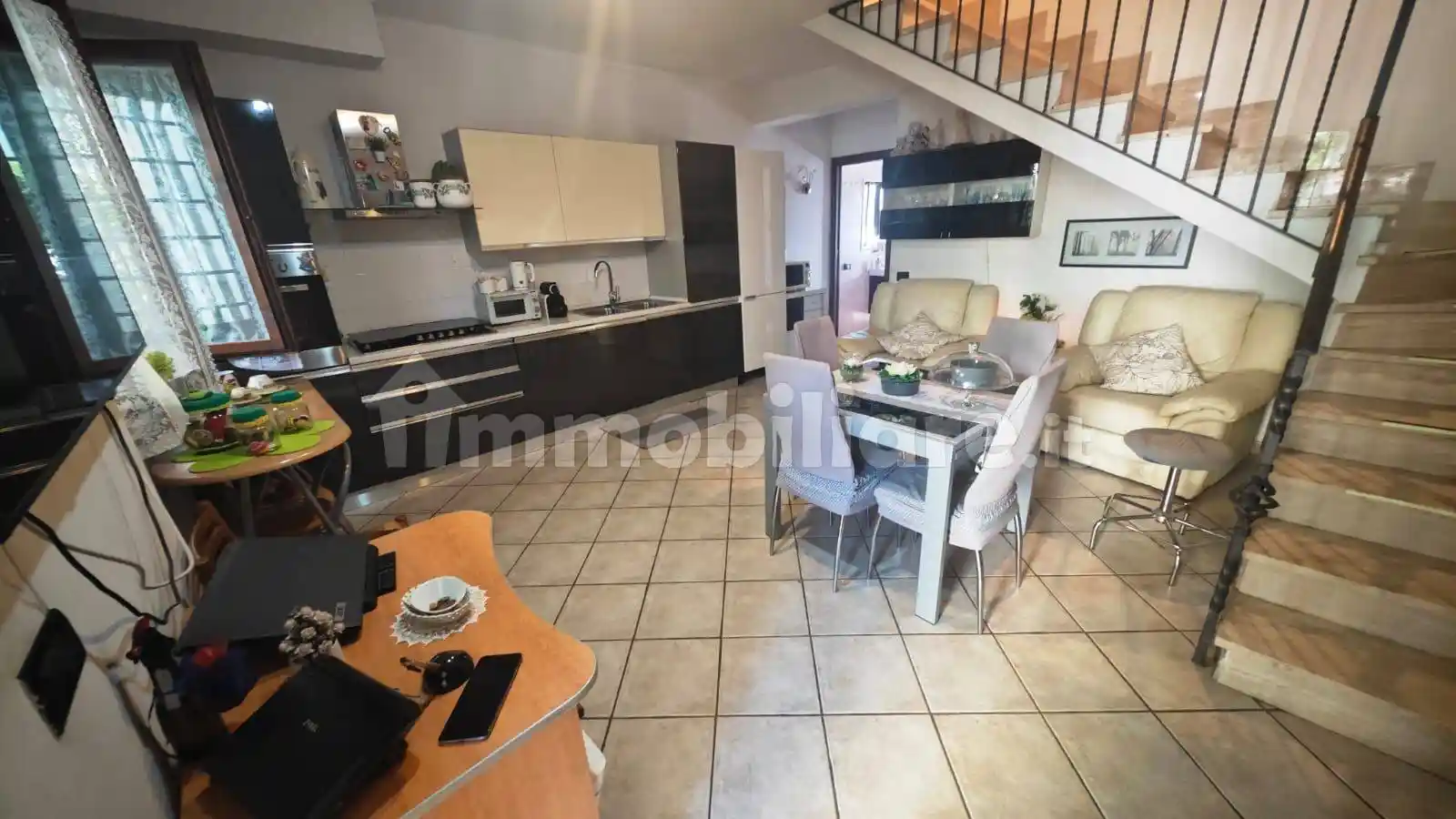 Villa a schiera via San Polo dei Cavalieri, Setteville Nord, Guidonia Montecelio - foto 2