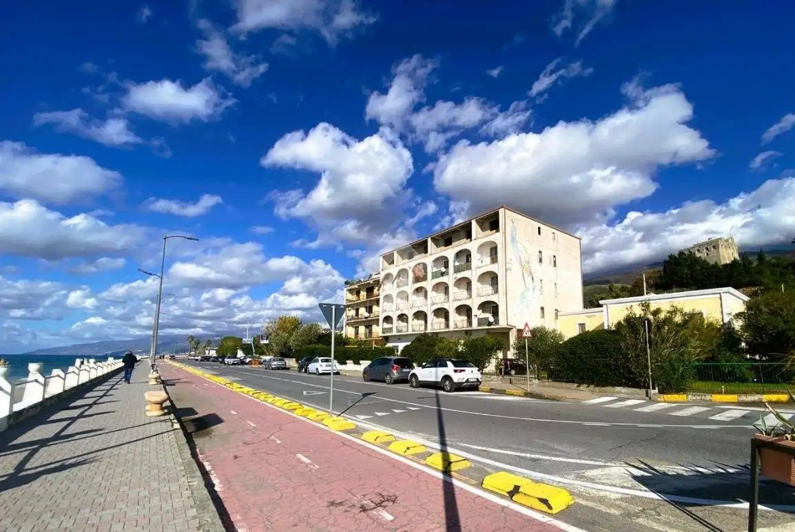 Appartamento in vendita a Paola