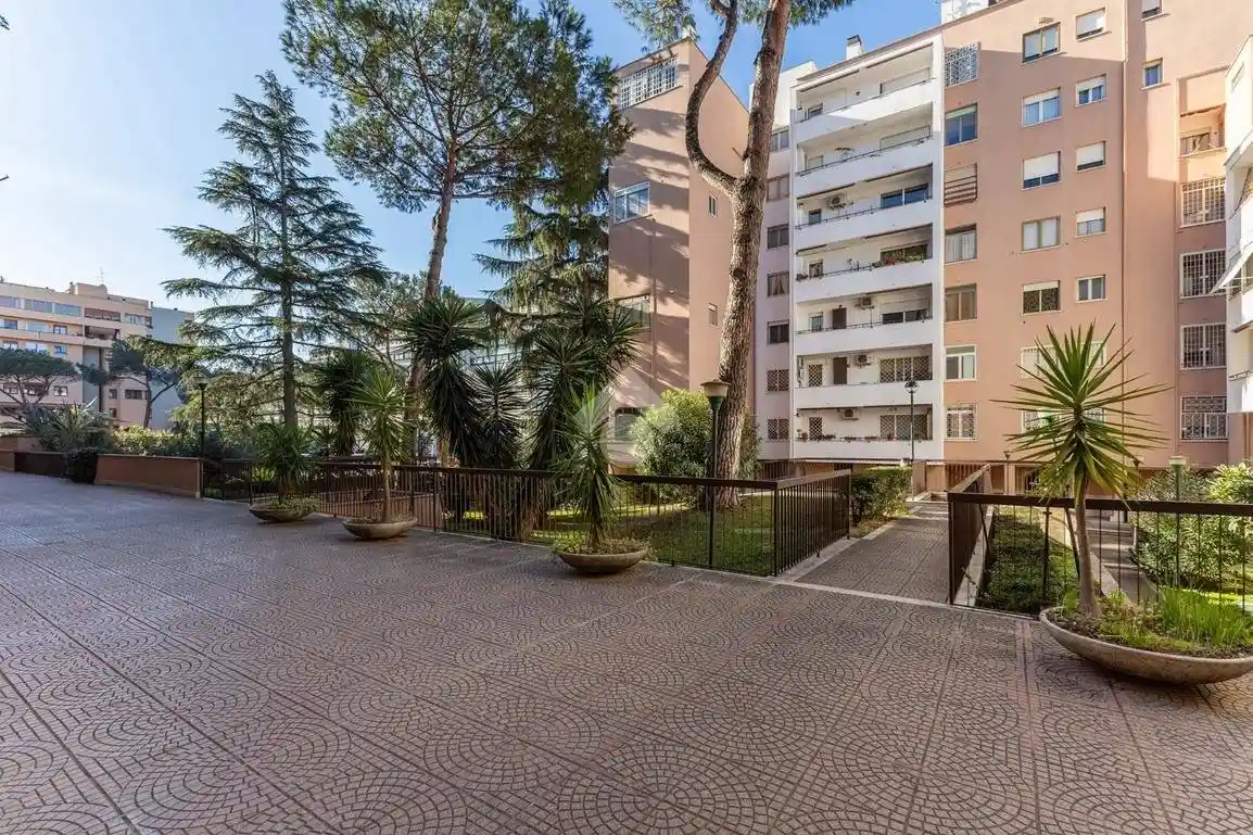 Quadrilocale via Tazio Nuvolari 252, Roma 70, Roma - foto 2