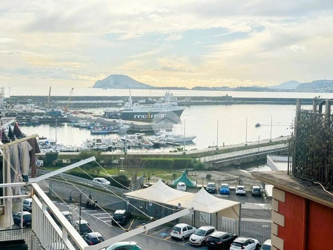 Appartamento in vendita a Pozzuoli