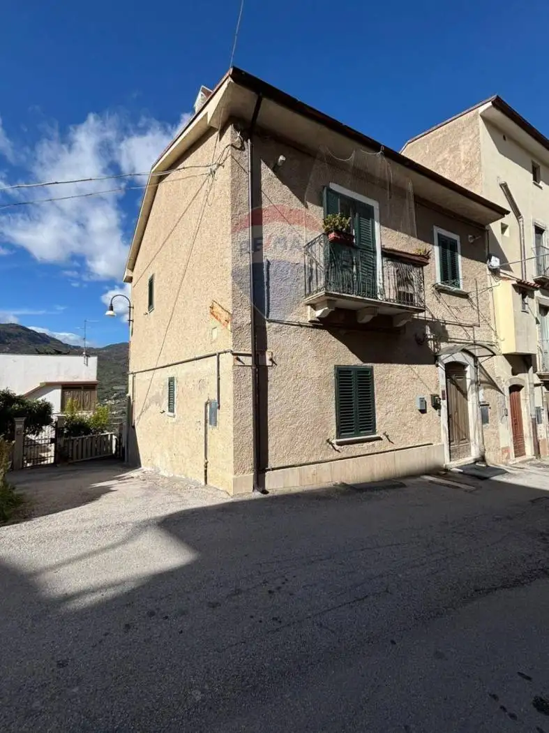 Appartamento in vendita a Tocco da Casauria