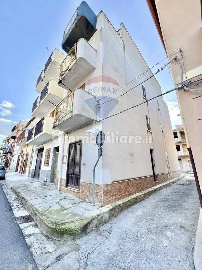 Appartamento in affitto a Cinisi