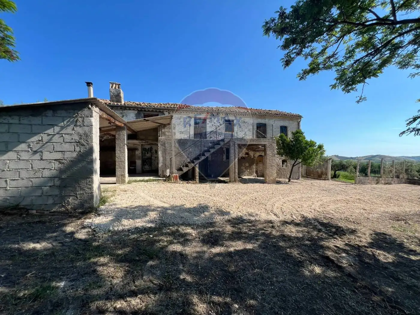 Rustico, da ristrutturare, 300 m², Casoli - foto 2