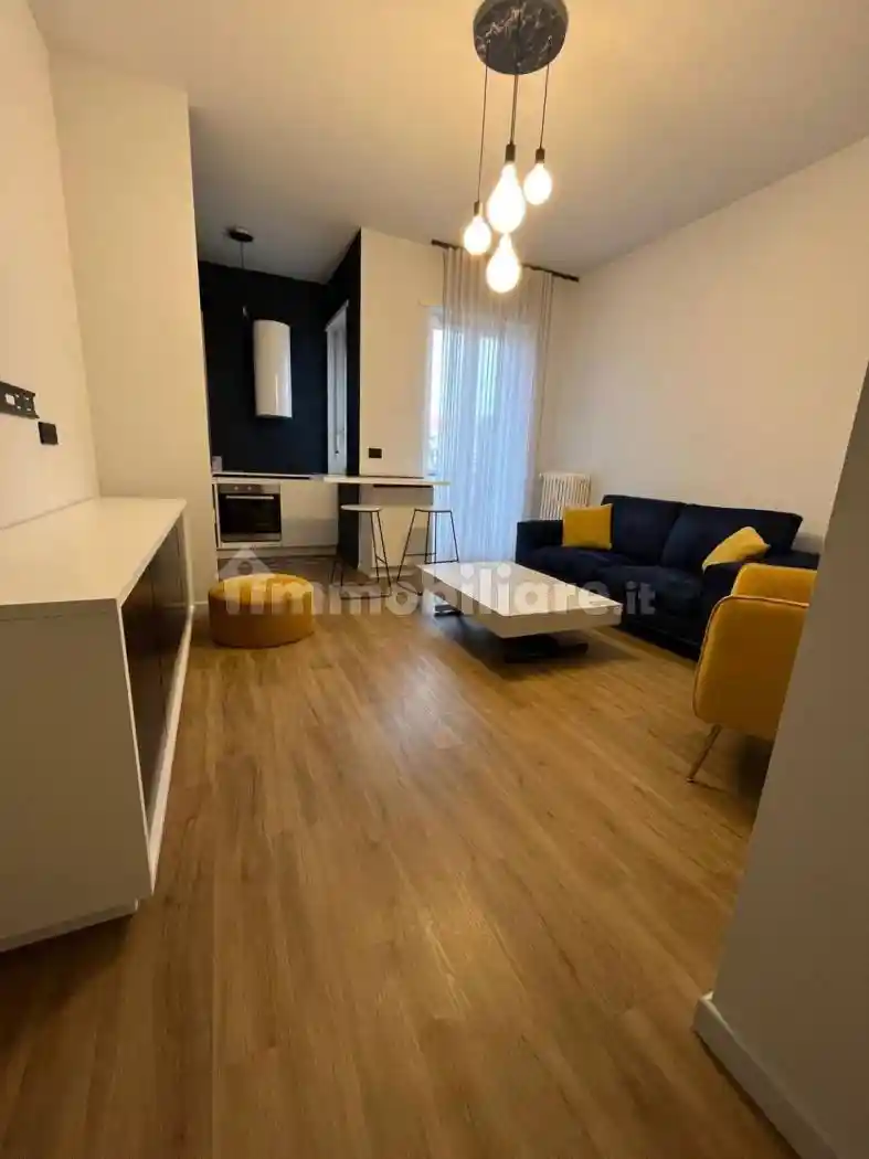 Bilocale via Po 18, Centro, Chivasso - foto 3