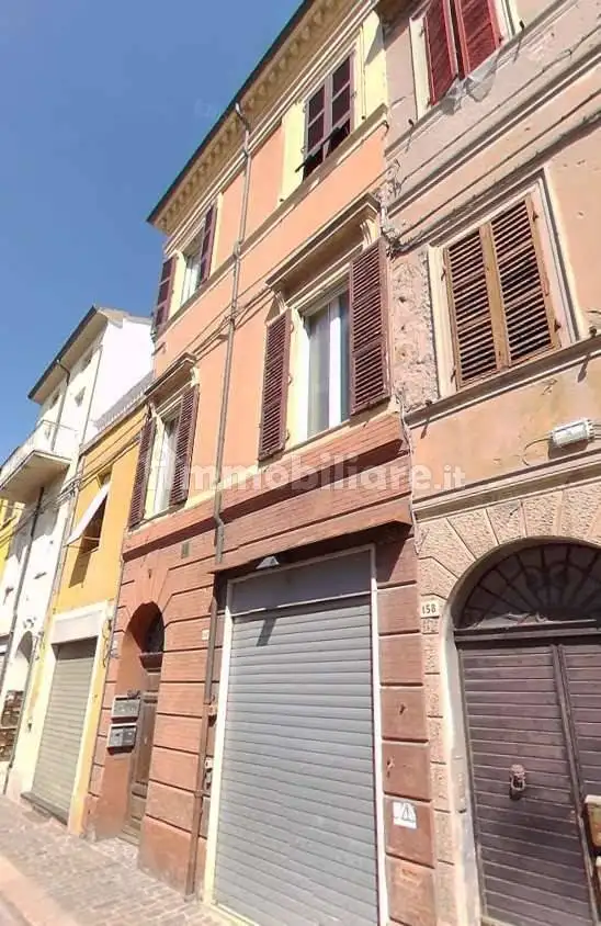 Appartamento in vendita a Forlì