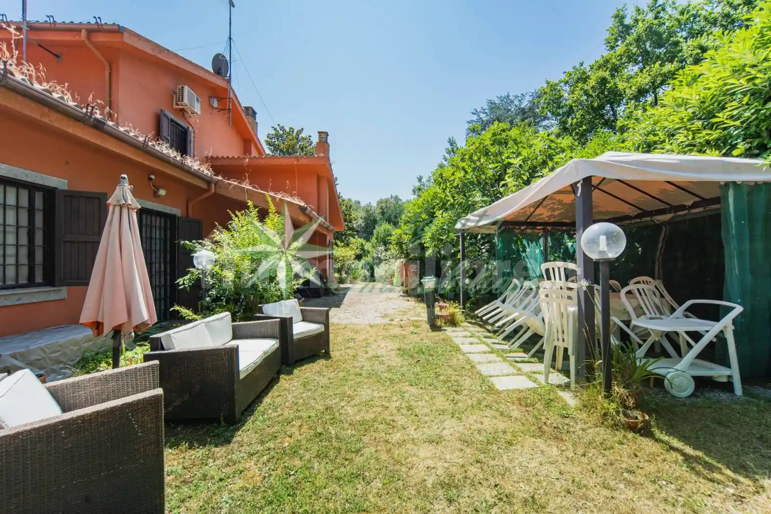 Villa bifamiliare largo dell'Olgiata 15, Olgiata, Roma - foto 3