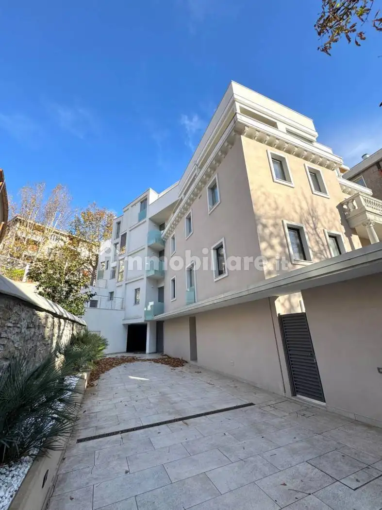 Appartamento in vendita a Trieste