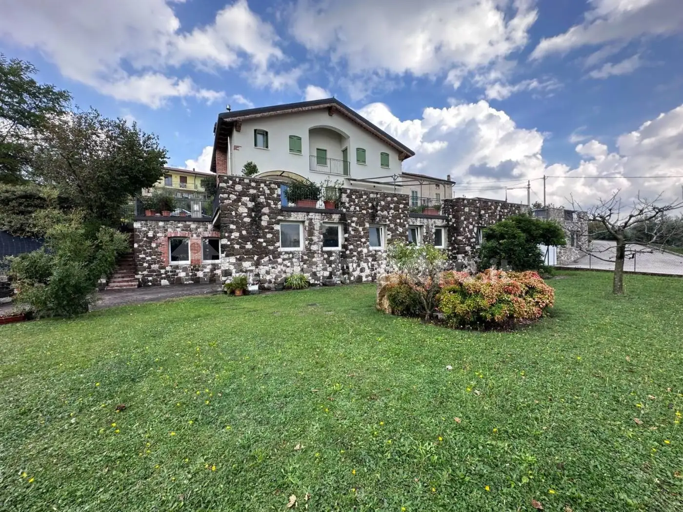 Villa in vendita a Carrè