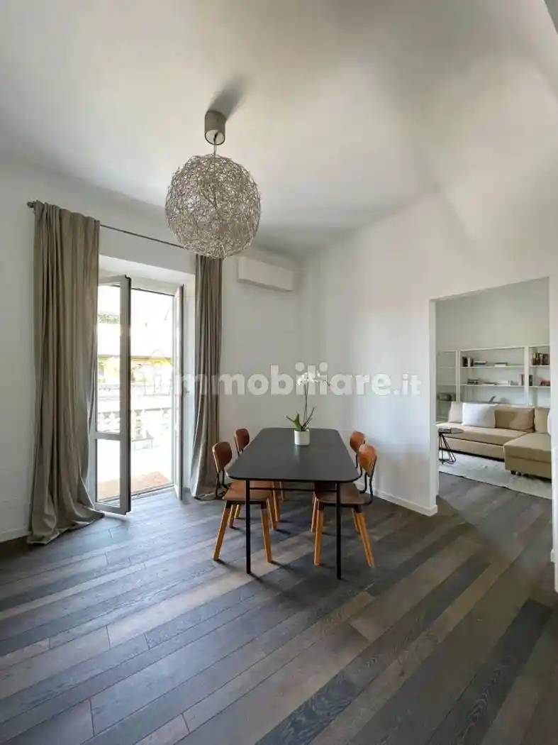 Trilocale via Giuseppe Parini 15, Porta Nuova, Milano - foto 2