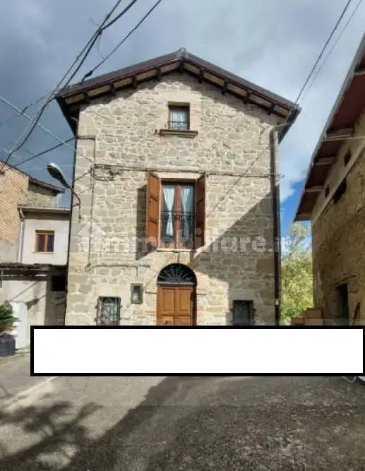 Villa in asta a Roccafluvione