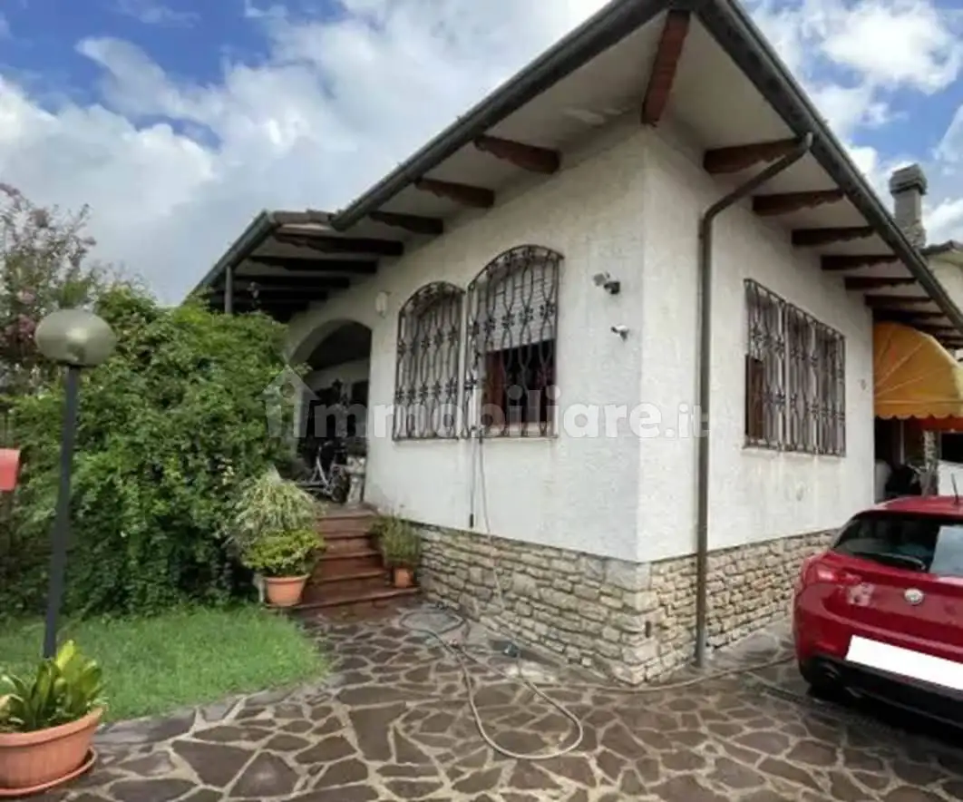 Villa in asta a Viareggio