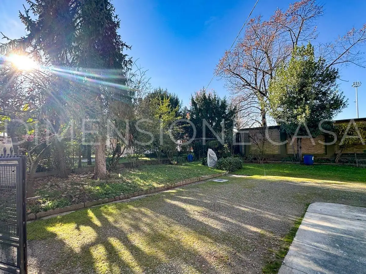 Casa indipendente in vendita a Cavezzo